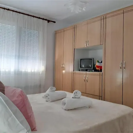 בית אירוח Sazani's Place *